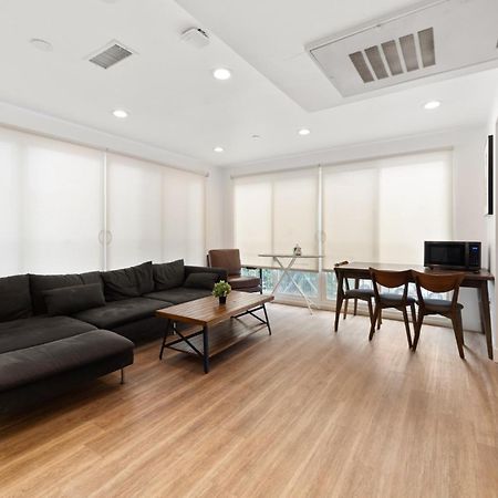 Spacious 1-Bd Hideaway Close To Usc Room With Share Livingroom Los Angeles Esterno foto