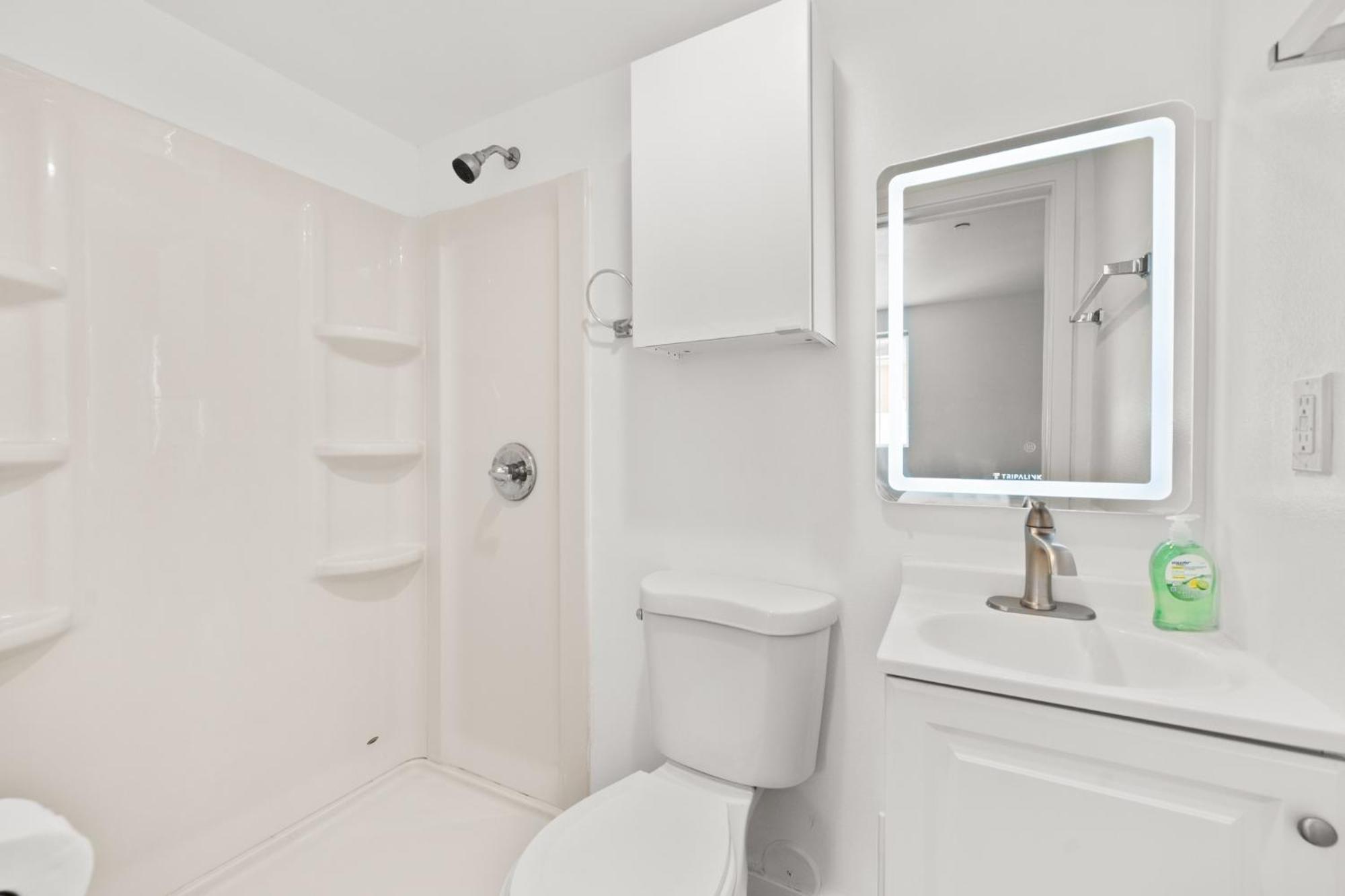 Spacious 1-Bd Hideaway Close To Usc Room With Share Livingroom Los Angeles Esterno foto