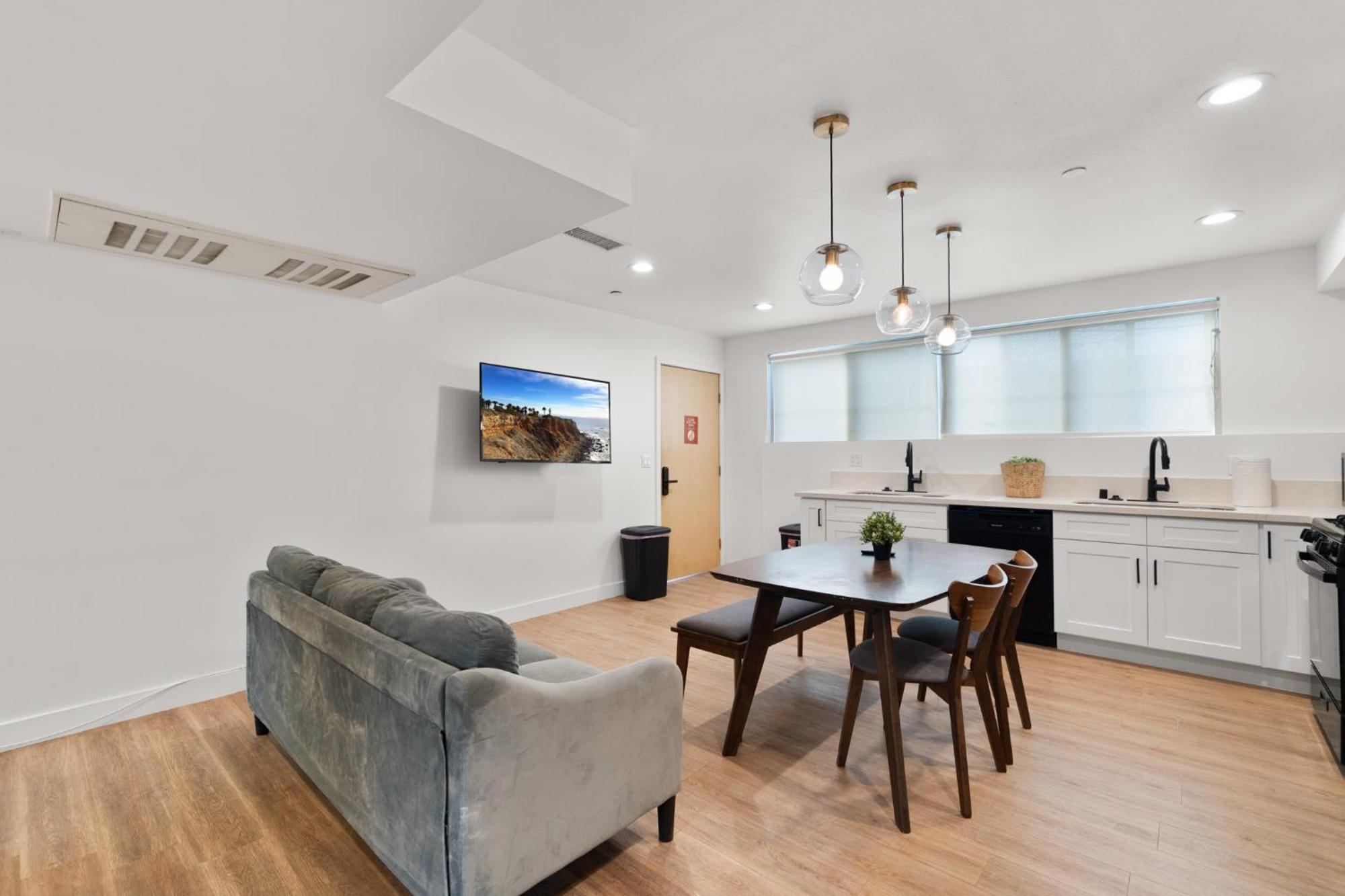 Spacious 1-Bd Hideaway Close To Usc Room With Share Livingroom Los Angeles Esterno foto